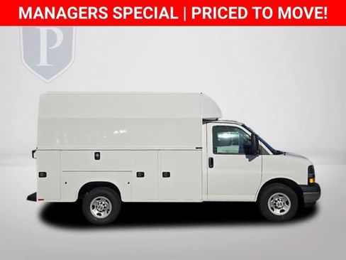 New 2025 Chevrolet Express 3500 w/ Power Convenience Package image 4