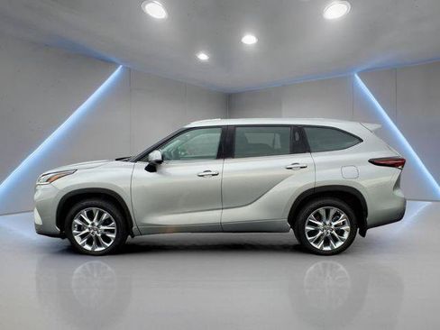 Certified 2024 Toyota Highlander Limited AWD/4WD image 27