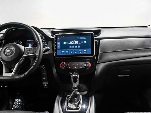 Used 2017 Nissan Rogue S FWD image 13