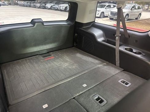 Used 2018 GMC Yukon XL Denali image 28