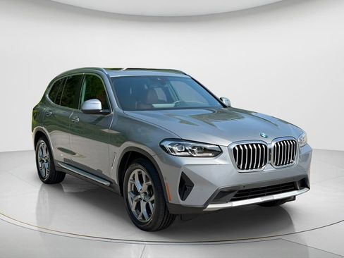 Used 2023 BMW X3 sDrive30i w/ Premium Package RWD image 3