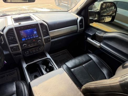 Used 2021 Ford F250 Lariat w/ Lariat Value Package AWD/4WD image 26