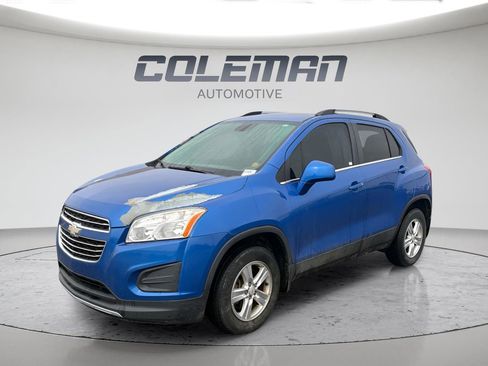 Used 2016 Chevrolet Trax LT w/ LT Sun and Sound Package image 1