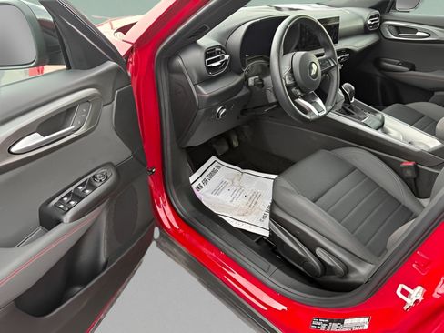 Used 2025 Dodge Hornet GT w/ GT Blacktop Package AWD/4WD image 15