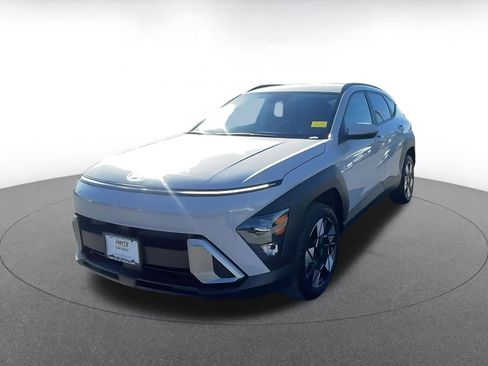 Used 2025 Hyundai Kona SEL image 8