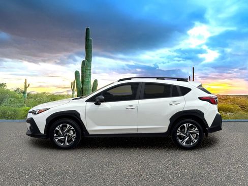 Used 2024 Subaru Crosstrek 2.0i Premium w/ Crosstrek Mirror Package AWD/4WD image 3