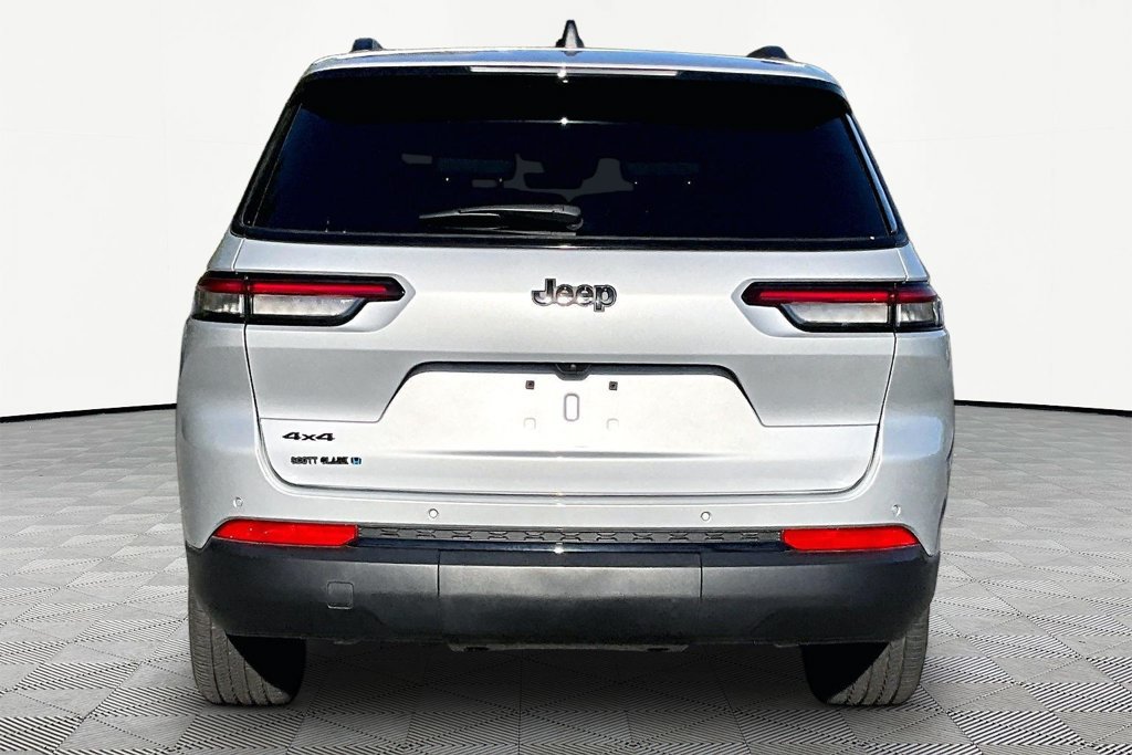 Used 2025 Jeep Grand Cherokee L Altitude AWD/4WD image 7
