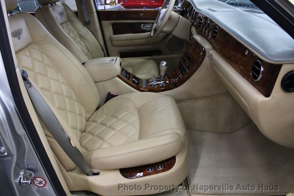 Used 2004 Bentley Arnage T RWD image 49