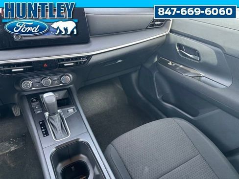 Used 2025 Nissan Kicks S image 14