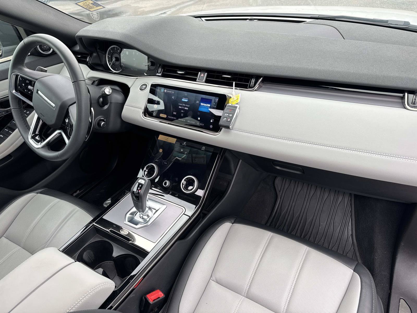 Used 2023 Land Rover Range Rover Evoque R-Dynamic SE AWD/4WD image 13