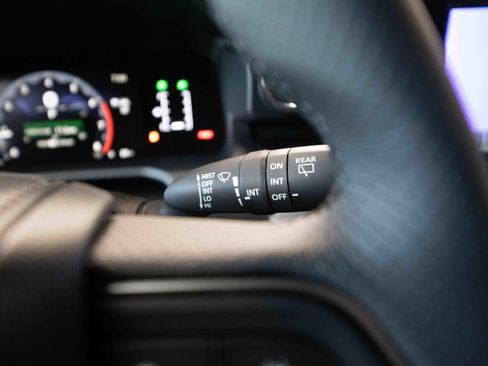 New 2026 Toyota 4Runner SR5 AWD/4WD image 14