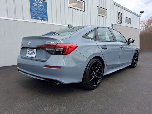 Used 2023 Honda Civic Sport image 10
