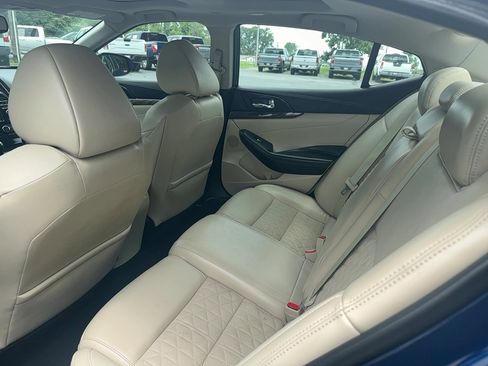 Used 2017 Nissan Maxima Platinum w/ Medallion Package image 10