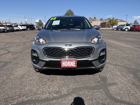 Used 2022 Kia Sportage LX image 4