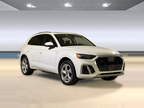 Certified 2023 Audi Q5 2.0T Premium Plus w/ Premium Plus Package AWD/4WD image 7