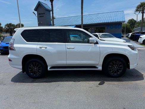 Used 2023 Lexus GX 460 Premium w/ Premium Package AWD/4WD image 4