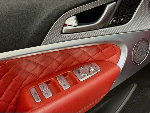 Used 2023 Genesis G70 3.3T w/ Sport Prestige Package image 15