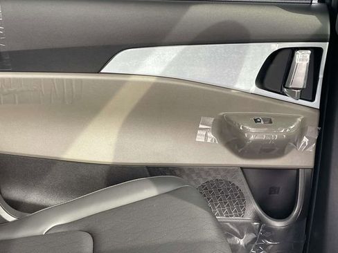 New 2026 Kia Carnival SX FWD image 21