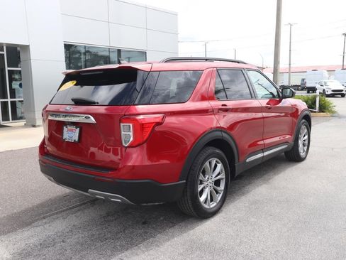 Certified 2022 Ford Explorer XLT w/ Equipment Group 202A RWD image 14