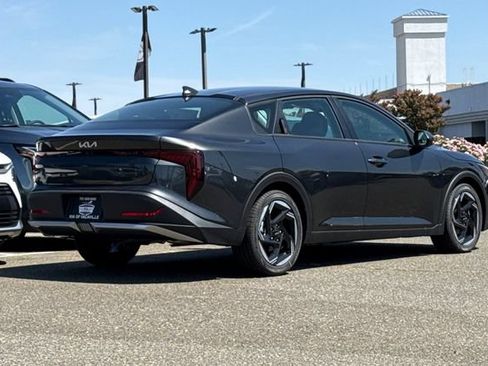 New 2026 Kia K4 EX FWD image 5