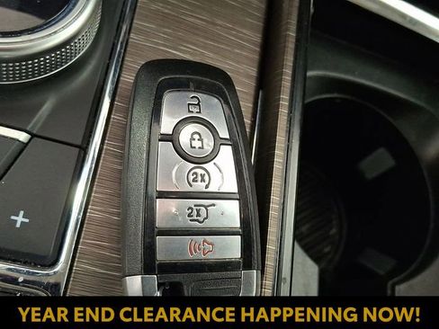 Used 2024 Ford Expedition Max Limited image 18