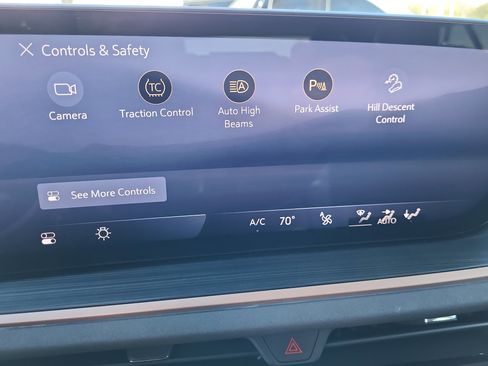 Certified 2025 Buick Envision Sport Touring image 30