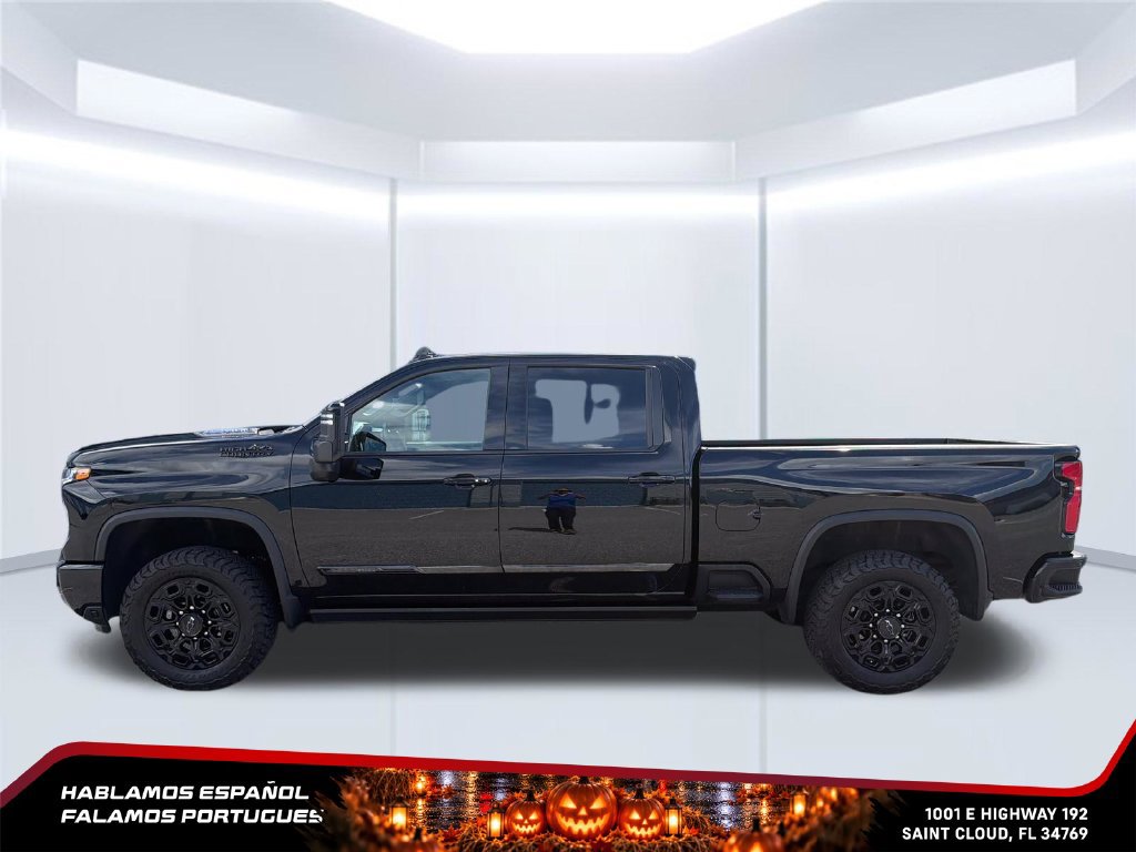 Used 2024 Chevrolet Silverado 2500 High Country w/ High Country Premium Package AWD/4WD image 2