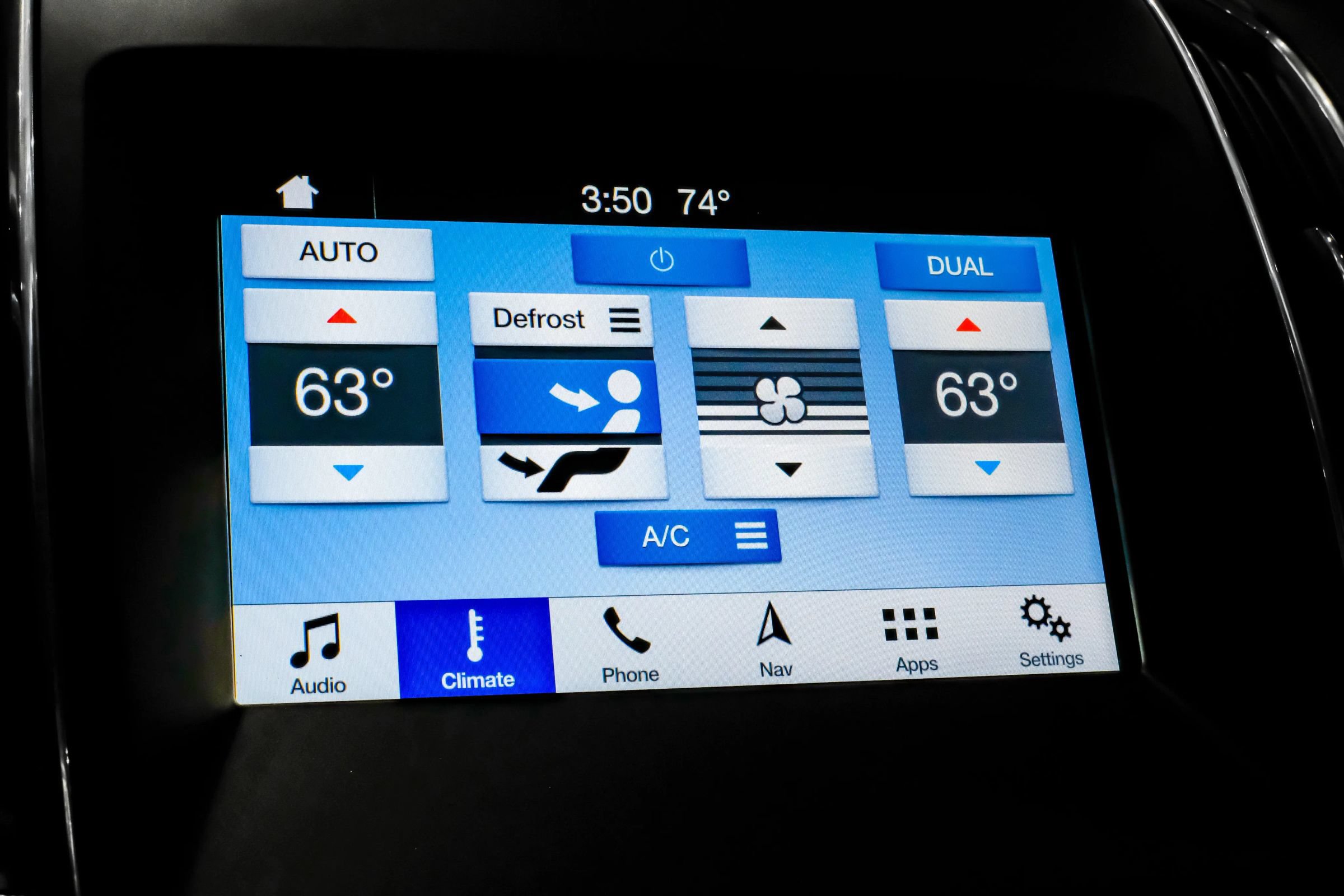 Used 2017 Ford Edge Titanium w/ Equipment Group 301A FWD image 37