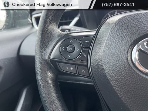 Used 2024 Toyota Corolla LE image 32