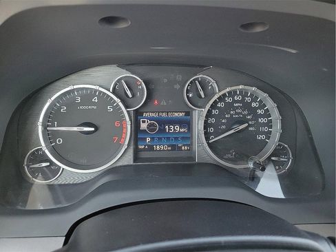 Used 2017 Toyota Tundra SR5 w/ SR5 Upgrade Package image 17