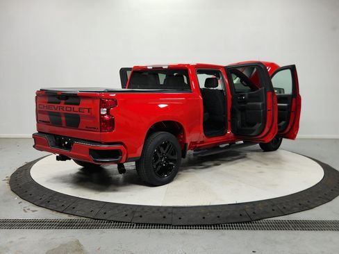 Used 2023 Chevrolet Silverado 1500 Custom w/ Rally Edition AWD/4WD image 16