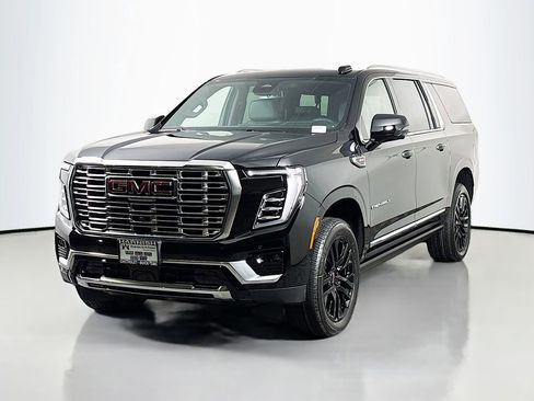 New 2026 GMC Yukon XL Denali w/ Sun & Power Step Package image 3