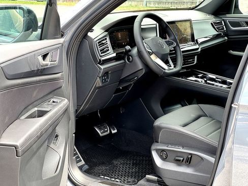 New 2026 Volkswagen Atlas Cross Sport SEL R-Line AWD/4WD image 10