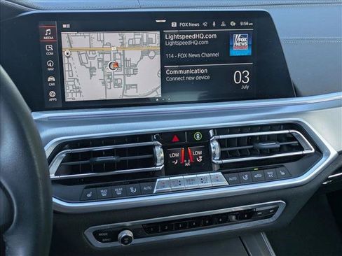 Used 2022 BMW X5 sDrive40i w/ Premium Package RWD image 15