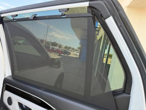 Certified 2025 Honda Pilot EX-L image 40