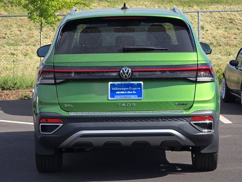 New 2025 Volkswagen Taos SEL image 4