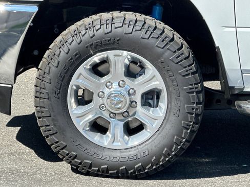 Used 2025 RAM 2500 Big Horn AWD/4WD image 26