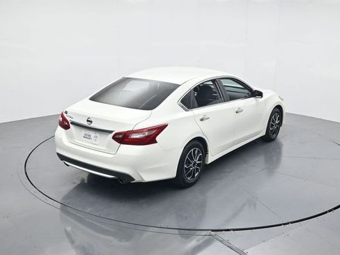 Used 2018 Nissan Altima 2.5 S w/ S Convenience Package image 39