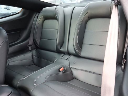 Used 2022 Ford Mustang Shelby GT500 w/ Technology Package image 11