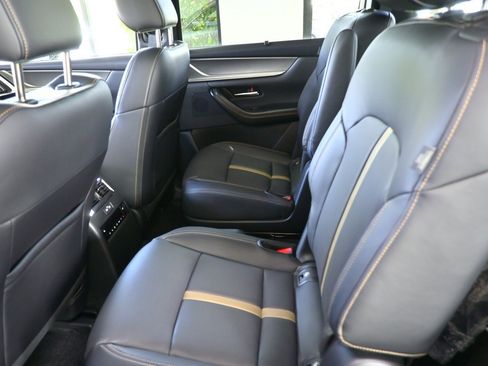 New 2025 MAZDA CX-90 Plug-In Hybrid w/ Premium Plus image 13