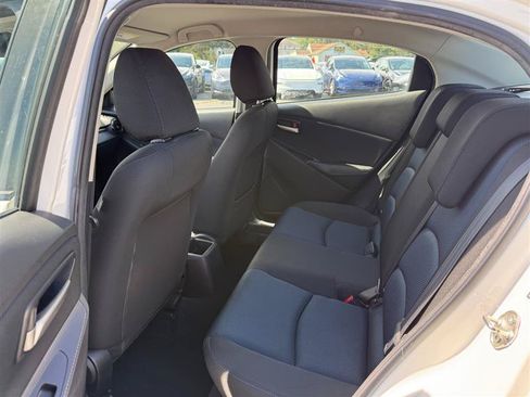 Used 2020 Toyota Yaris L FWD image 16