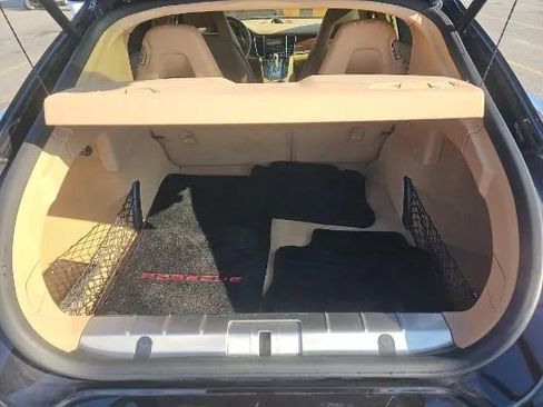 Used 2012 Porsche Panamera S image 19
