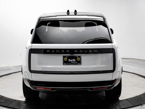 Used 2024 Land Rover Range Rover SE image 10