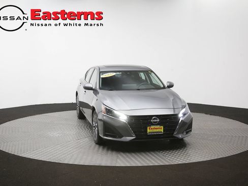 Used 2023 Nissan Altima 2.5 SV w/ SV Premium Package AWD/4WD image 51