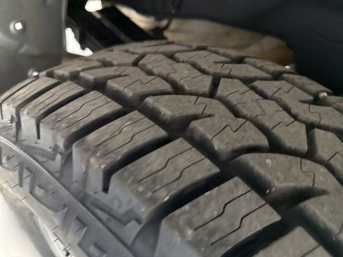 Used 2021 Chevrolet Silverado 3500 W/T image 41