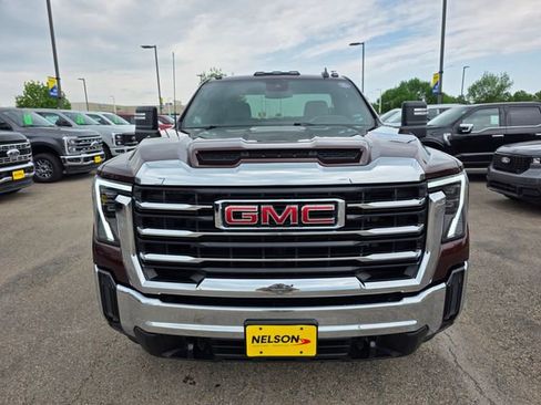 Used 2024 GMC Sierra 3500 SLE w/ SLE Convenience Package AWD/4WD image 4