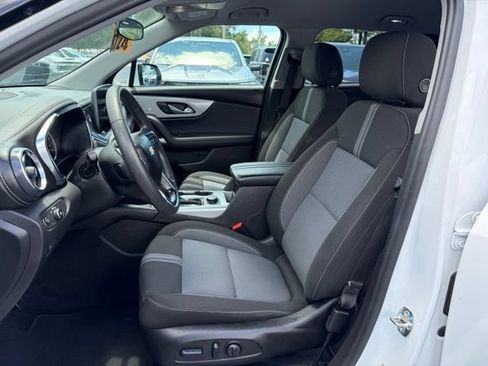 Used 2025 Chevrolet Blazer LT FWD image 14