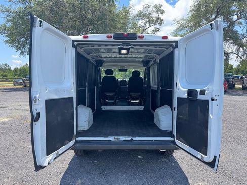 Used 2025 RAM ProMaster 2500 w/ Convenience Group FWD image 25