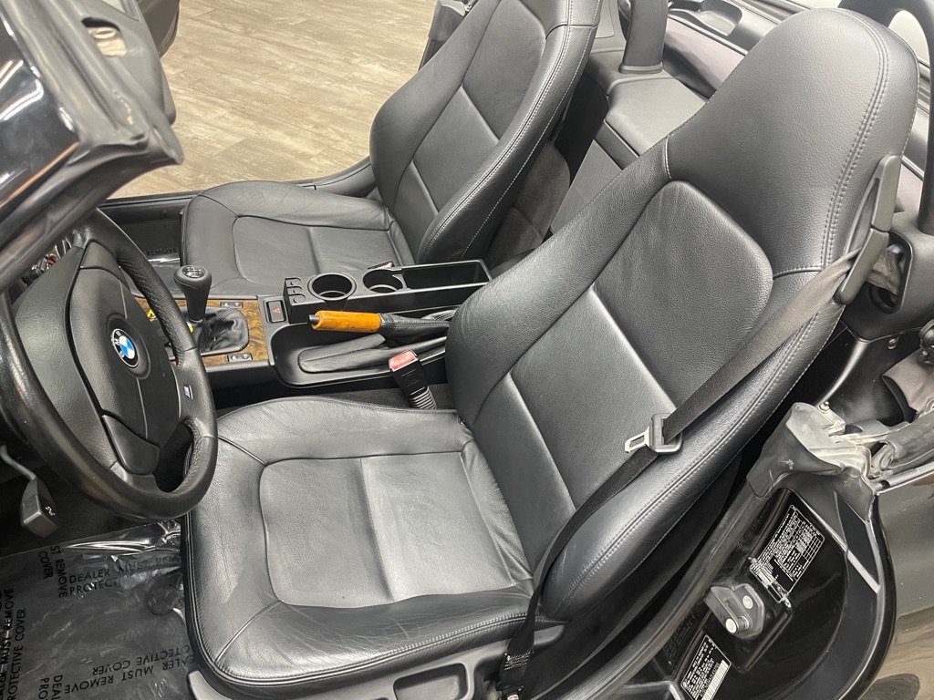Used 2002 BMW Z3 2.5i RWD image 25