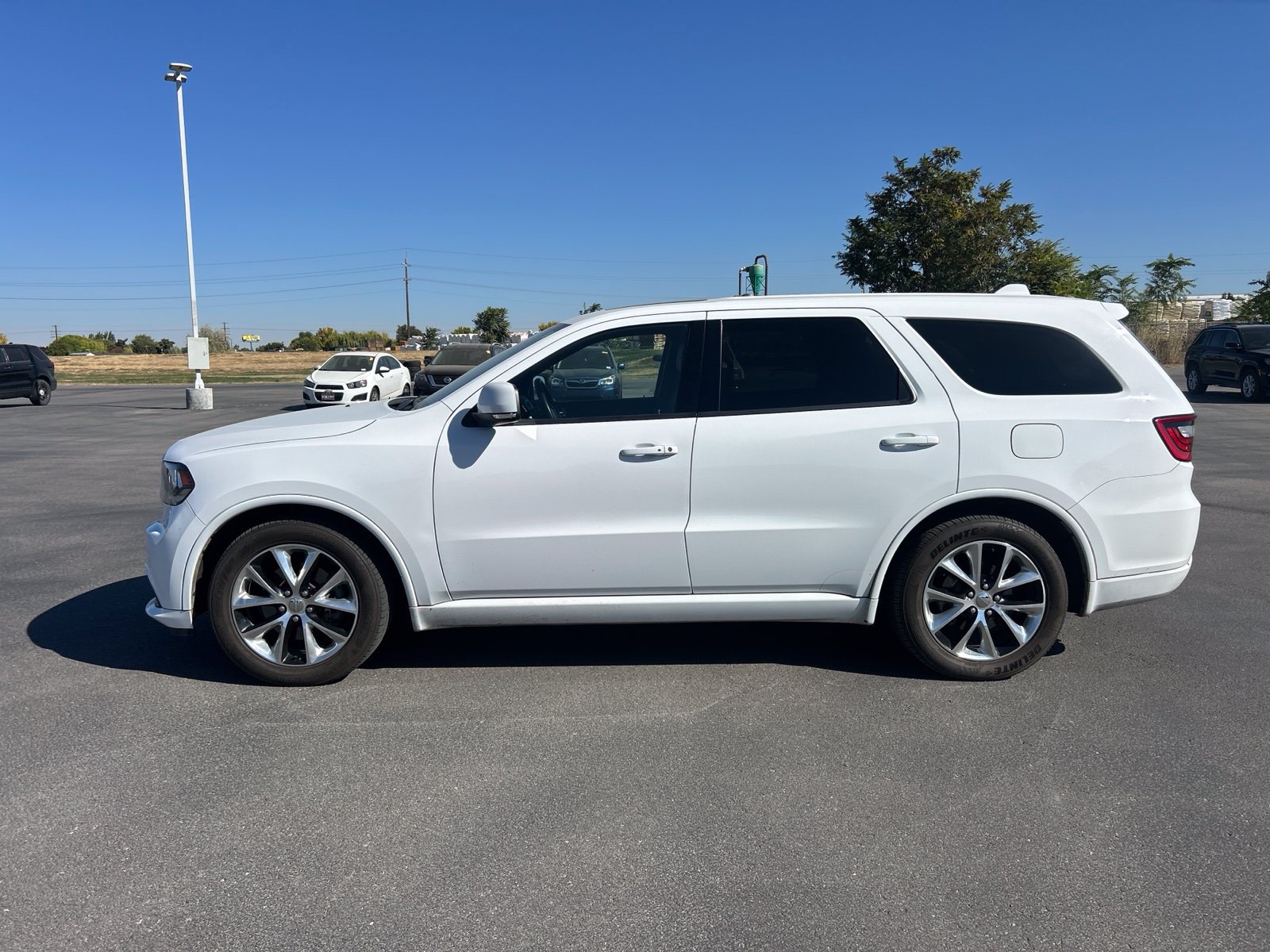Used 2014 Dodge Durango R/T w/ Technology Group AWD/4WD image 2